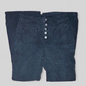 American Eagle Gray high rise button front corduroys flare women’s size 8